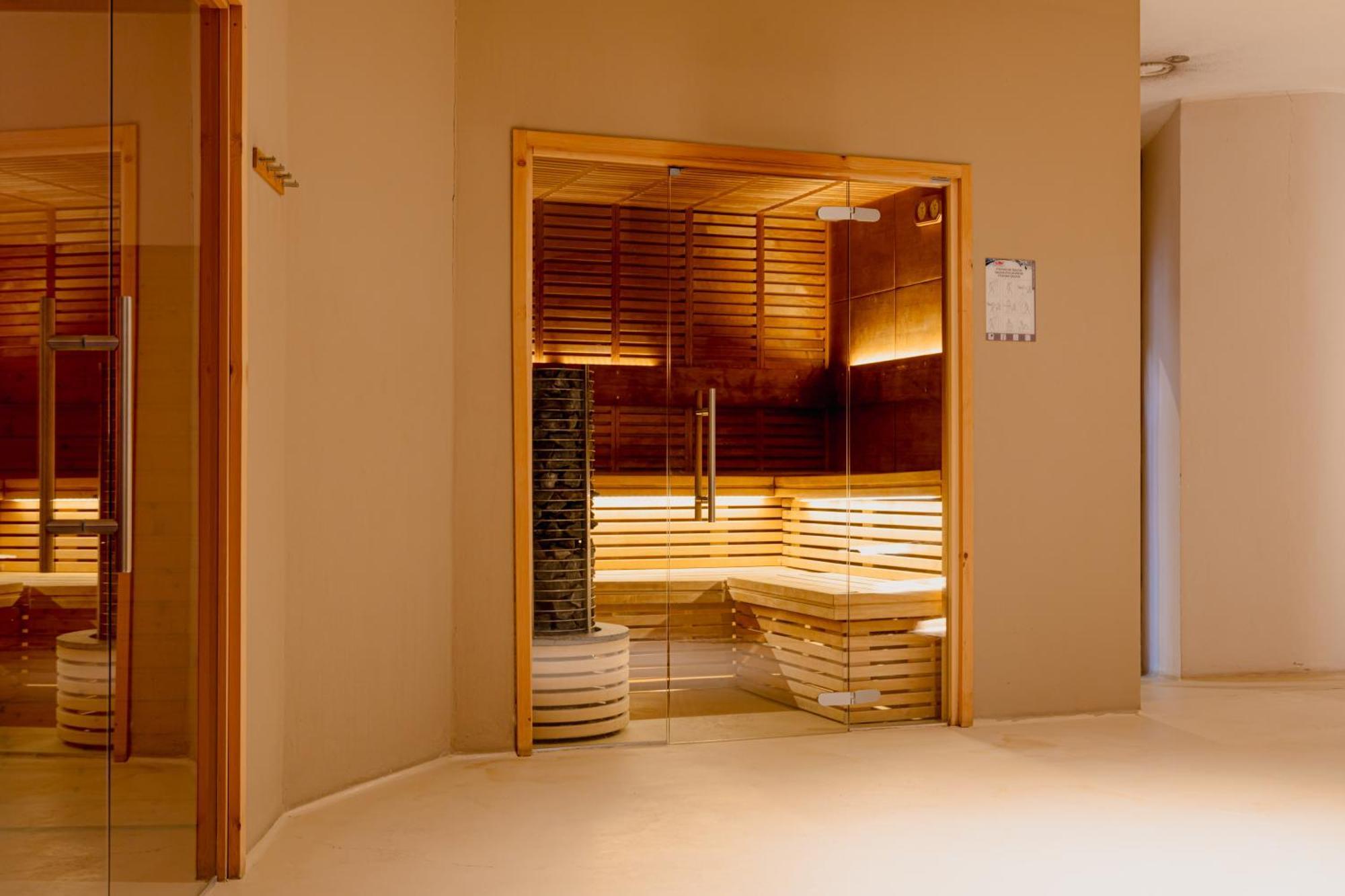 Mercure Olbia Exterior photo